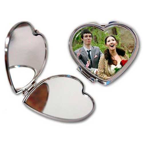 Зеркальце карманное в форме сердца